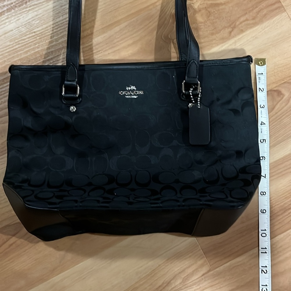 Coach Black Signature Tote Bag - Picture 11 of 13